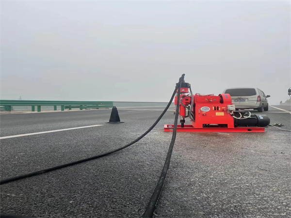 建阳马路路基路面开裂下沉注浆加固灌浆