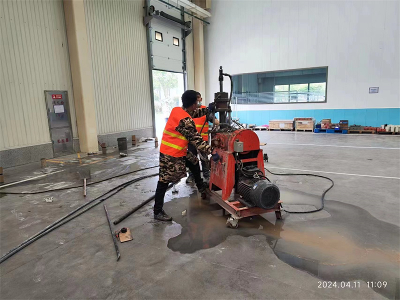 建阳厂房地面下沉塌陷注浆加固施工